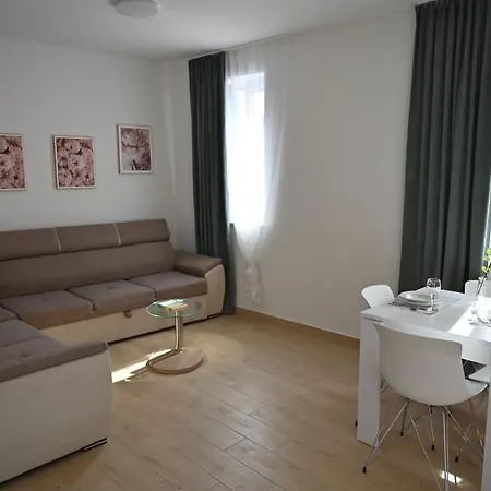 Apartamento Royal